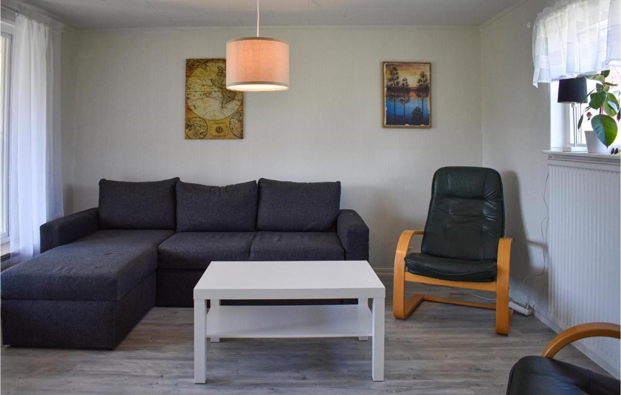 2 Bedroom Nice Home In Истад Экстерьер фото